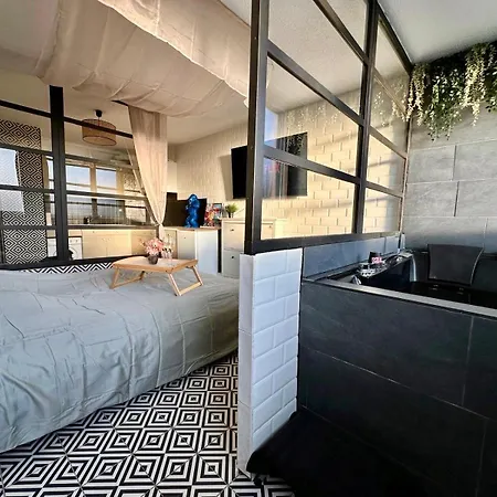 Mini Loft Avec Jacuzzi & Piscine - Cap D'agde