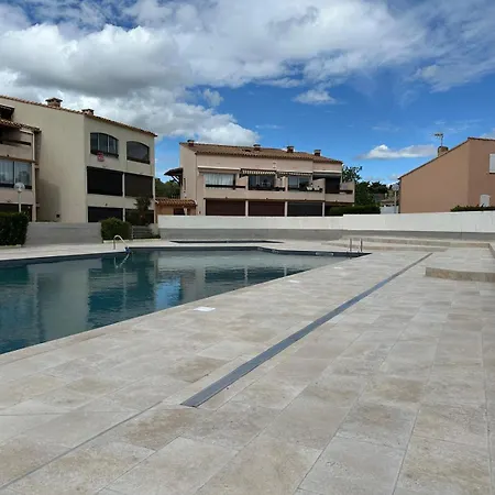 Mini Loft Avec Jacuzzi & Piscine - Cap D'agde Apartmán Agde